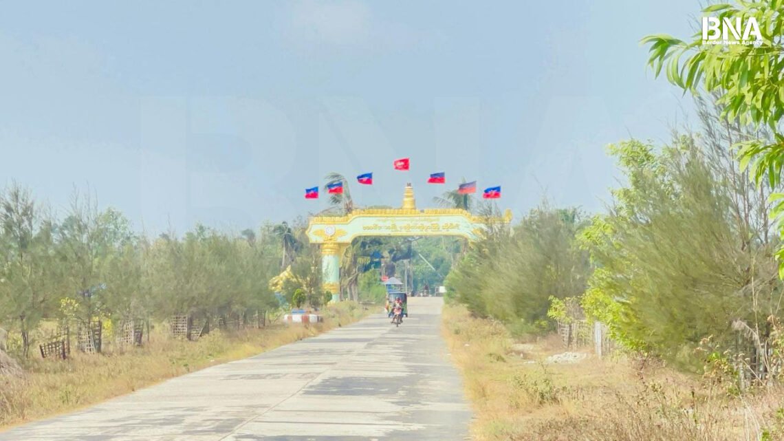 (ဓာတ်ပုံ - မောင်တောမြို့အဝင်ကားလမ်း / BNA)