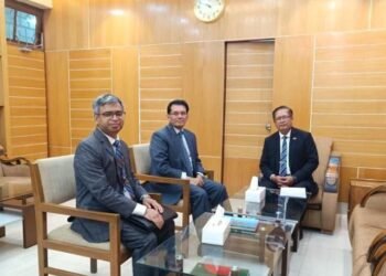 (ဓာတ်ပုံ - ဘင်္ဂလားဒေ့ရှ်နိုင်ငံဆိုင်ရာ မြန် မာသံအမတ်ကြီးဦးကျော်စိုးမိုးနဲ့ဘင်္ဂလားဒေ့ရှ်နိုင်ငံ၊အမျိုးသားလုံခြုံရေးအကြံပေး Honorable Dr. Khalilur Rahman တွေ့ဆုံစဉ်/ MOFA)