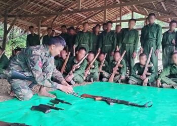 (ဓာတ်ပုံ - ပြည်သူ့လွတ်မြောက်ရေးတပ်ဖွဲ့)