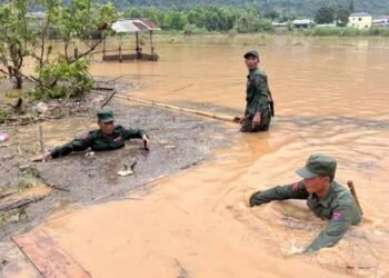 ဓာတ်ပုံ - (ကိုးကန့်တပ်)