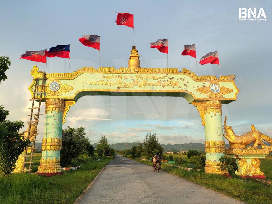 (ဓာတ်ပုံ - အာရက္ခတပ်တော်ထိန်းချုပ်ထားတဲ့မောင်တောမြို့ / BNA)