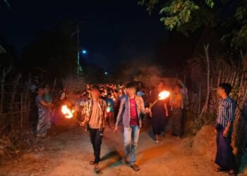 (ဓာတ်ပုံ - မုံရွာလူထုသပိတ်တိုက်ပွဲ ဦးဆောင်ကော်မတီ)