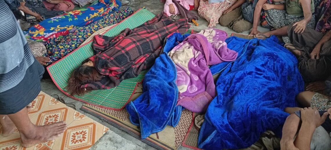 (ဓာတ်ပုံ - စစ်ကော်မရှင်တပ် လေကြောင်းတိုက်ခိုက်လို့ သေဆုံးသွားသူတွေ / ပုဏ္ဏားကျွန်းလူငယ်အစည်းအရုံး)