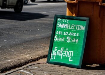 ဓာတ်ပုံ-ရန်ကုန်လူထုသပိတ်