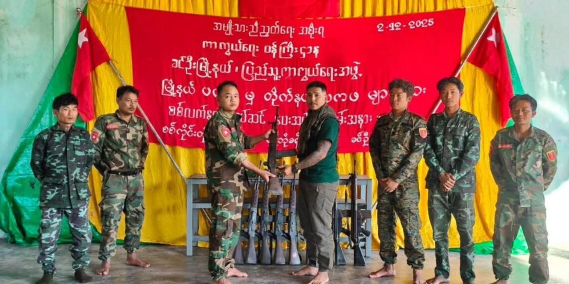 ဓာတ်ပုံ - ခင်ဦးမြို့နယ်ပြည်သူ့ကာကွယ်ရေးအဖွဲ့