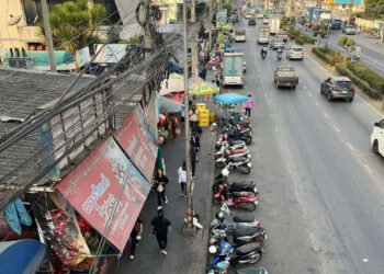 ​ဓာတ်ပုံ - အေအေစီရဲမင်း