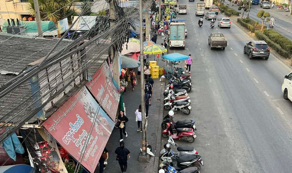 ​ဓာတ်ပုံ - အေအေစီရဲမင်း