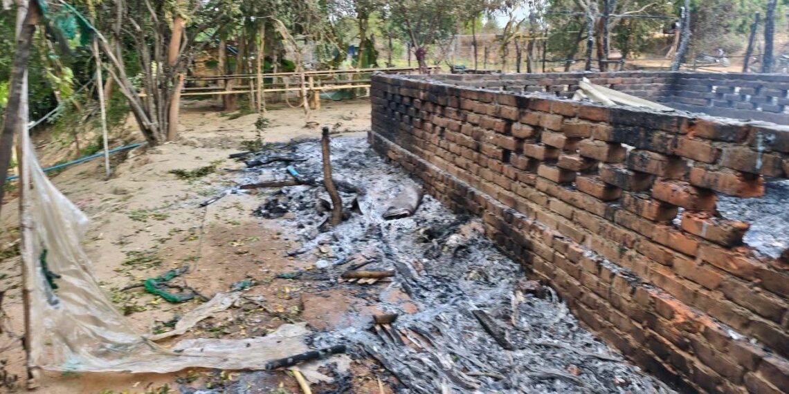 ဓာတ်ပုံ - မုံရွာမြို့နယ် ပလဖ