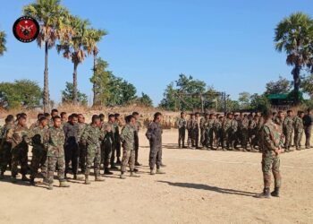 ဓာတ်ပုံ - အညာမြေတပ်ပေါင်းစု