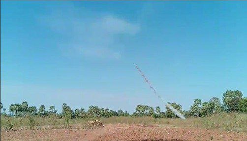 ဓာတ်ပုံ - ချိုမိုင်မိုင် - ကနီ