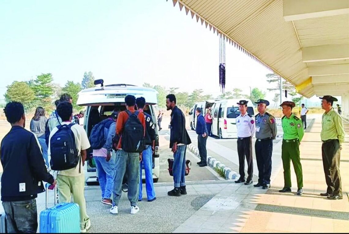 ဓာတ်ပုံ - စစ်ကော်မရှင်