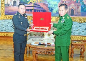 ဓာတ်ပုံ - စစ်ကော်မရှင်