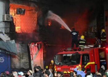 ဓာတ်ပုံ - လူမှုကွန်ရက်