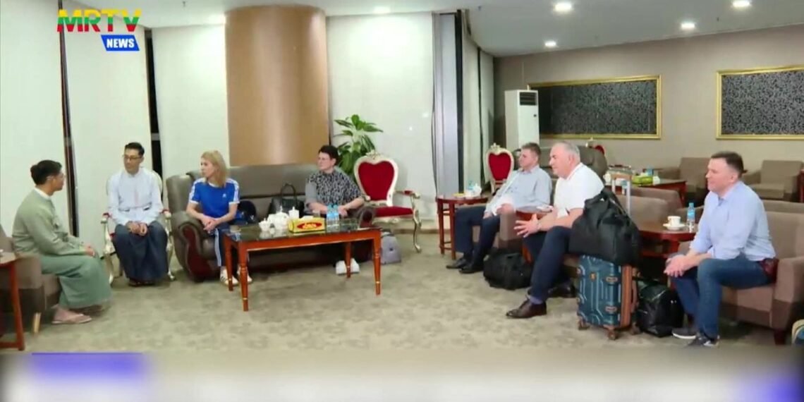 ဓာတ်ပုံ - စစ်ကော်မရှင်