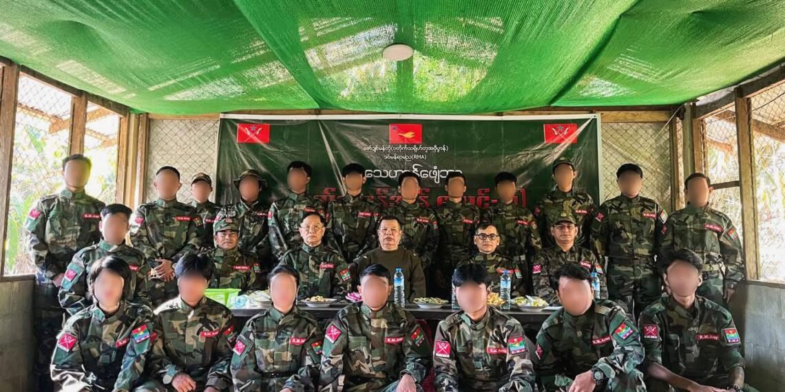 ဓာတ်ပုံ - ရာမညမွန်တပ်တော် (RMA)