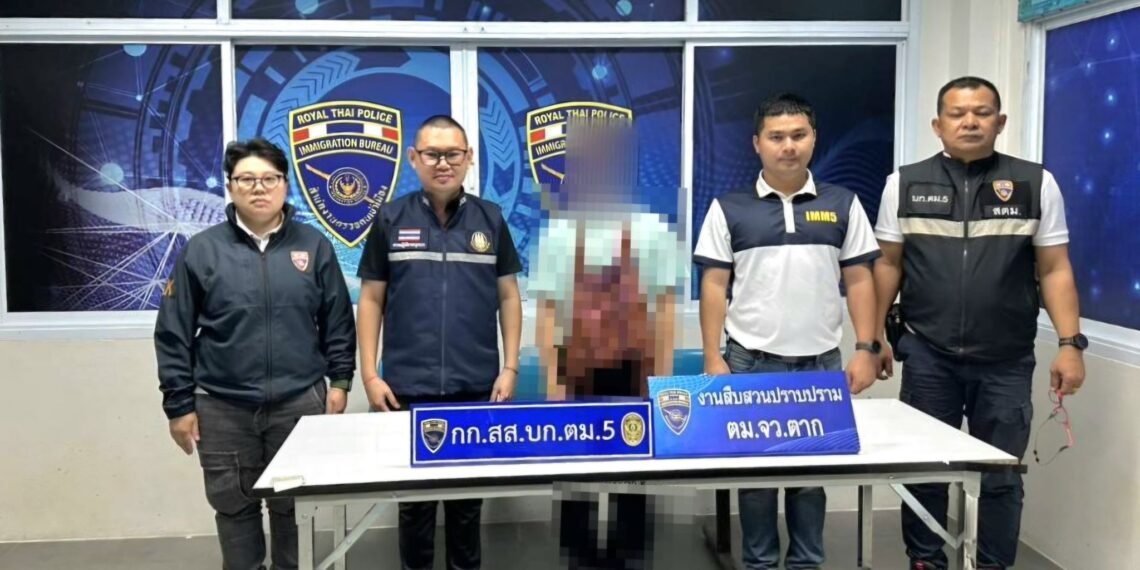 ဓာတ်ပုံ - တာ့ခ်ခရိုင် လဝကရဲတပ်ဖွဲ့