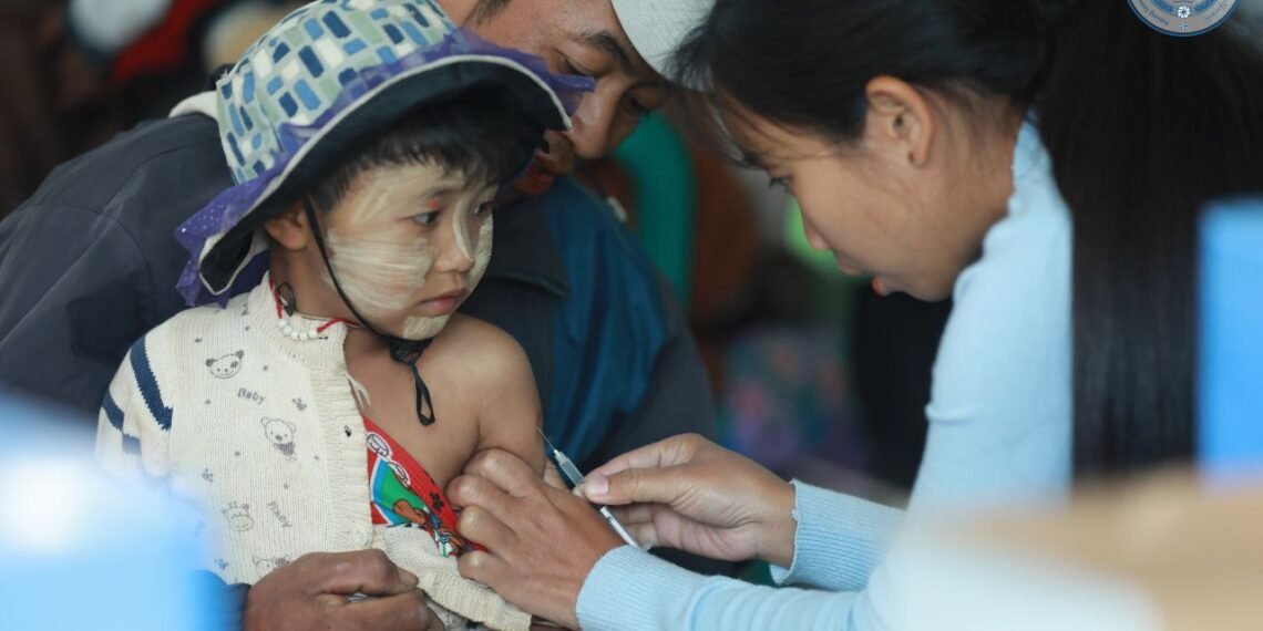 ဓာတ်ပုံ - တအာင်းတပ်မတော်