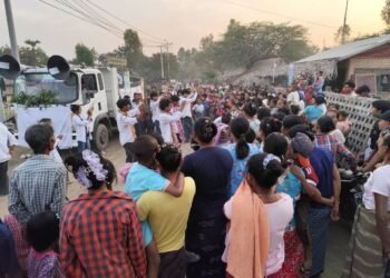 ဓာတ်ပုံ - ဝက်လက်မြို့နယ် လူထုသပိတ်တိုက်ပွဲ ဦးဆောင်ကော်မတီ