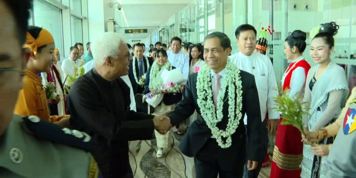 ဓာတ်ပုံ-စစ်ကော်မရှင်