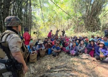 ဓာတ်ပုံ - ​ကော်သူးလေအာမီ (KTLA)