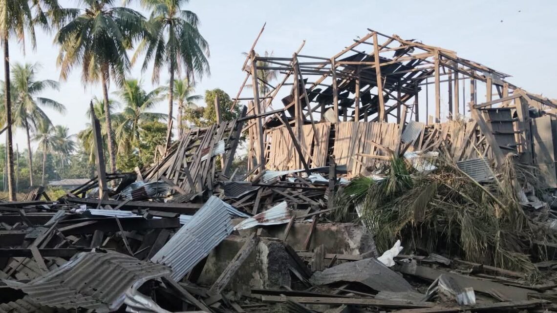 ဓာတ်ပုံ - ဝေဟင်အောင်