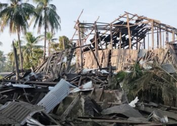 ဓာတ်ပုံ - ဝေဟင်အောင်