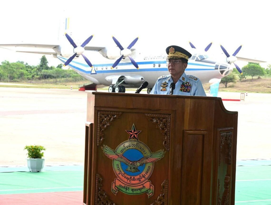 Photo - စစ်ကော်မရှင်