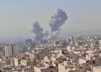 ဓာတ်ပုံ - လူမှုကွန်ရက်