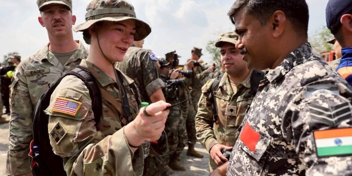 Photo-SMART Soldiers Strong ARMY