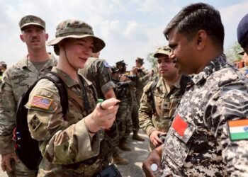 Photo-SMART Soldiers Strong ARMY