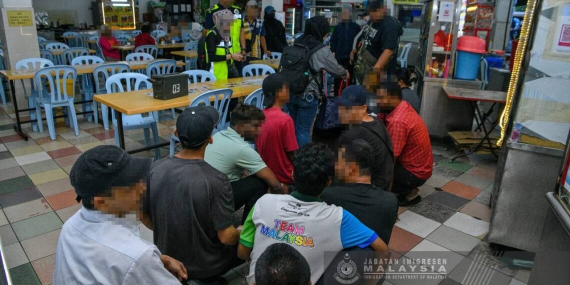 ဓာတ်ပုံ - မလေးရှားလူဝင်မှုကြီးကြပ်ရေးဌာန