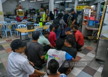 ဓာတ်ပုံ - မလေးရှားလူဝင်မှုကြီးကြပ်ရေးဌာန