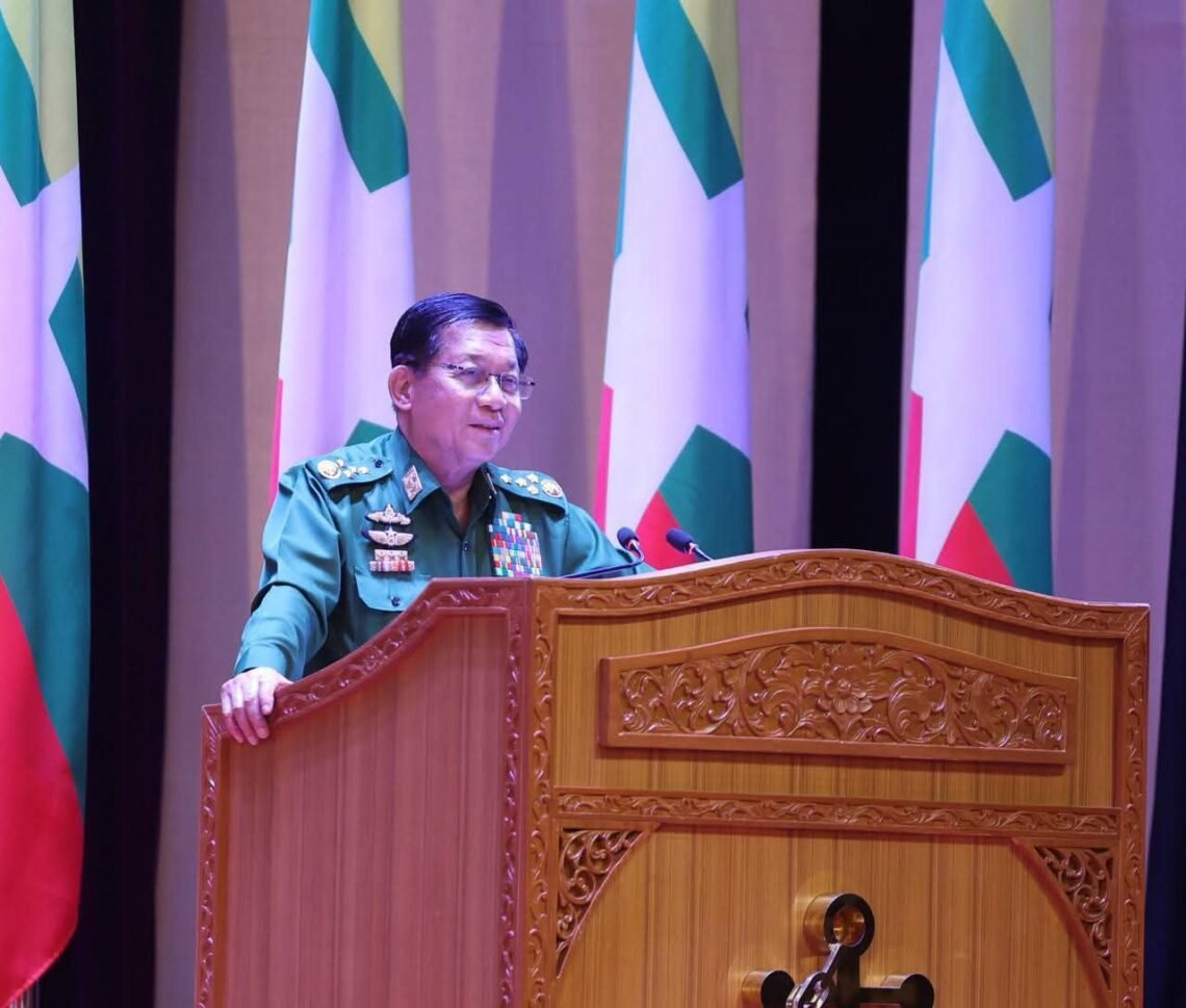 ဓာတ်ပုံ - စစ်ကော်မရှင်တပ်