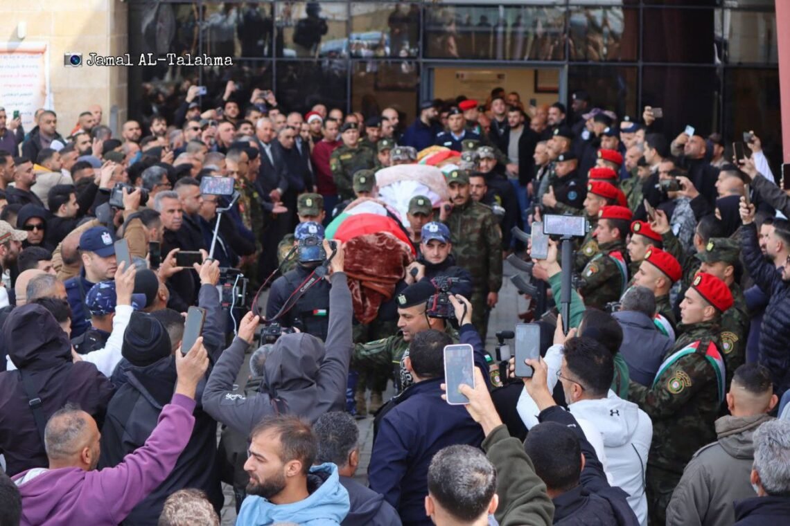 ဓာတ်ပုံ - လူမှုကွန်ရက်