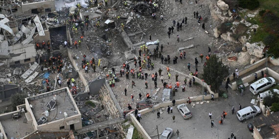 Photo- ​Watan (وطن - خارج السرب)