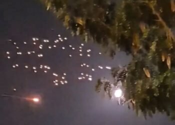 ဓာတ်ပုံ - လူမှုကွန်ရက်