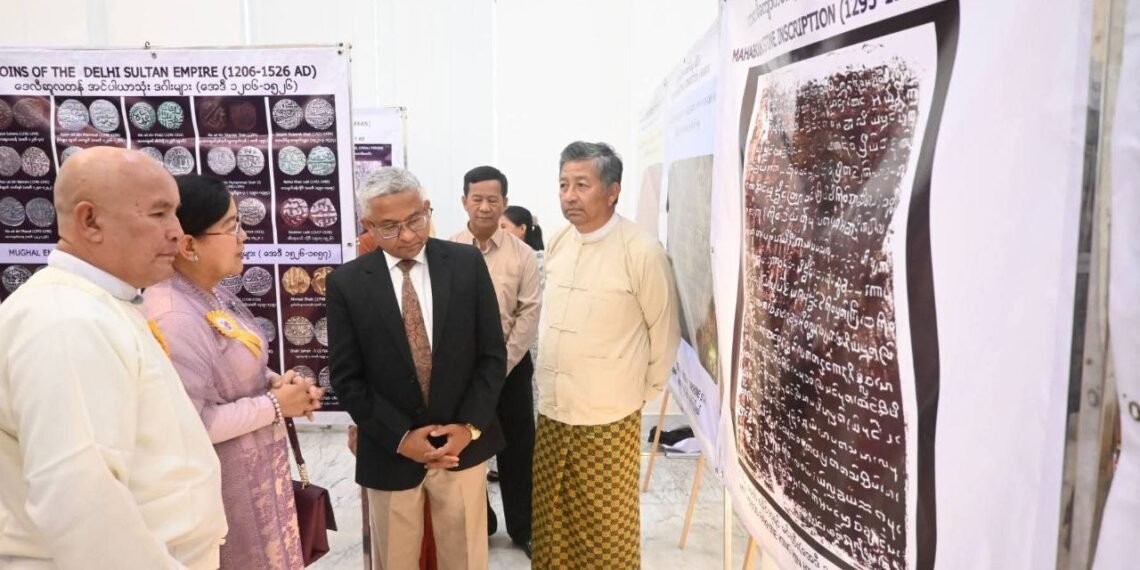 ဓာတ်ပုံ-ရခိုင်စာပေနှင့်ယဥ်ကျေးမှုအ ဖွဲ့(ရန်ကုန်)