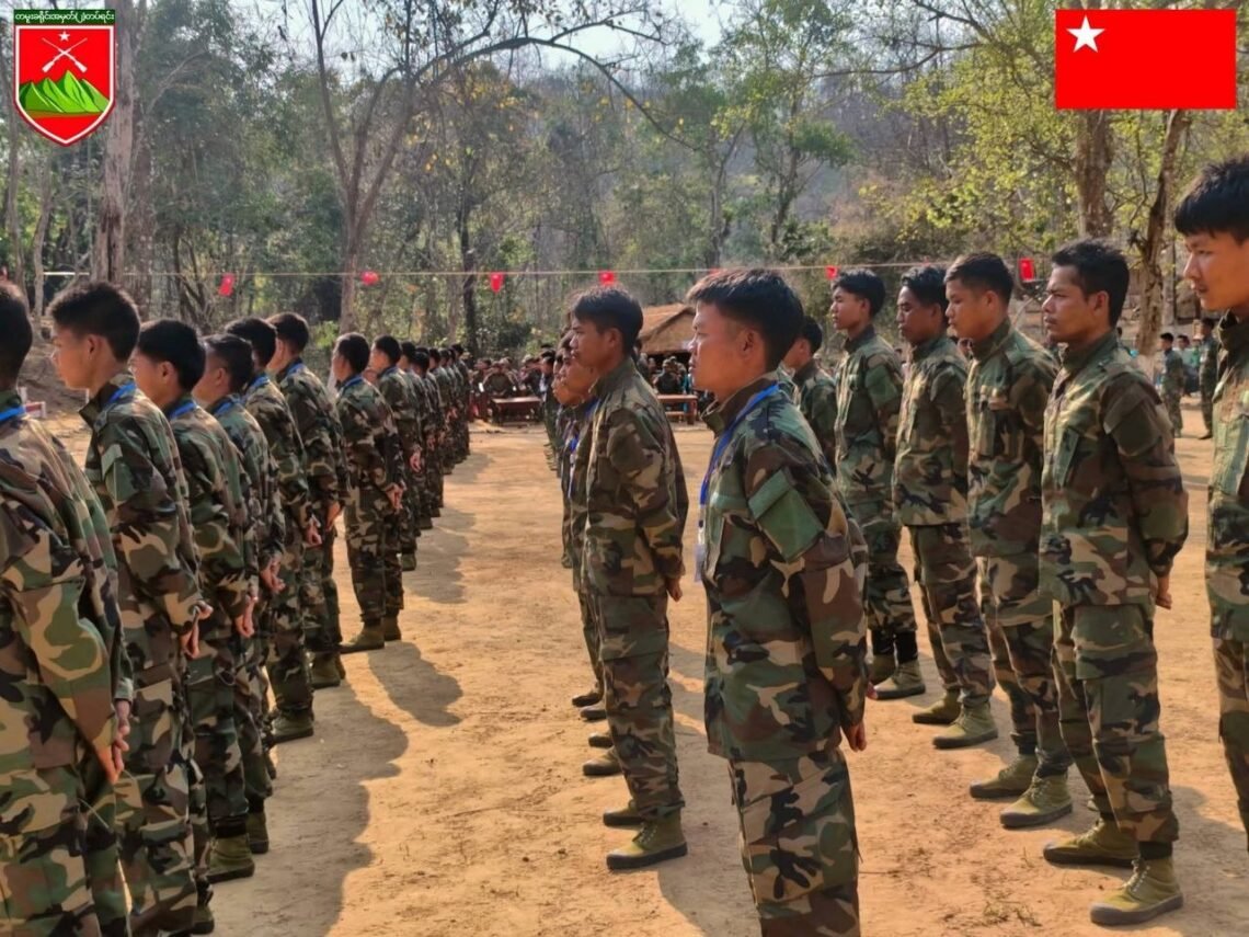 ဓာတ်ပုံ - တမူးခရိုင် တပ်ရင်း ၂