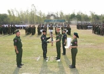 ဓာတ်ပုံ-စစ်ကော်မရှင်