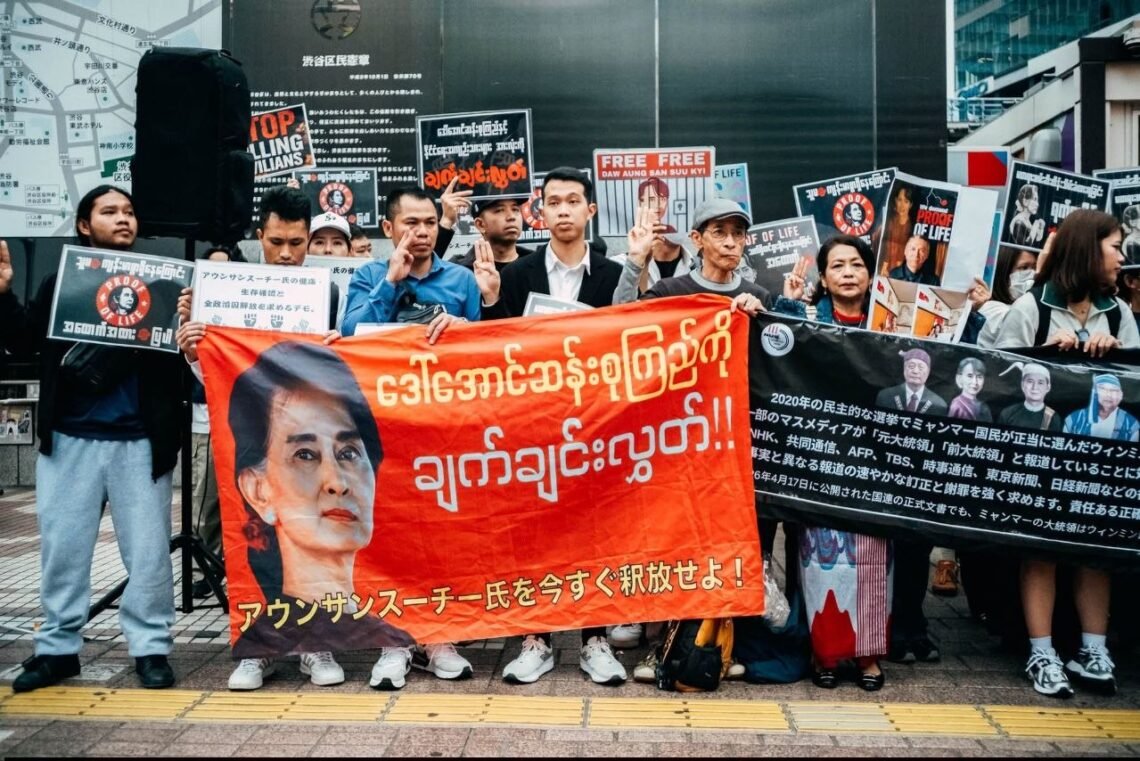 ဓာတ်ပုံ - ဖြူဖြူကျော်သိန်း