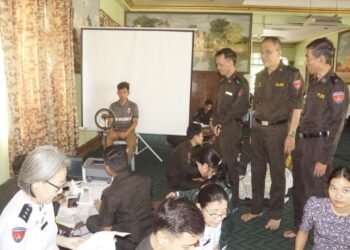 ဓာတ်ပုံ - စစ်ကော်မရှင်