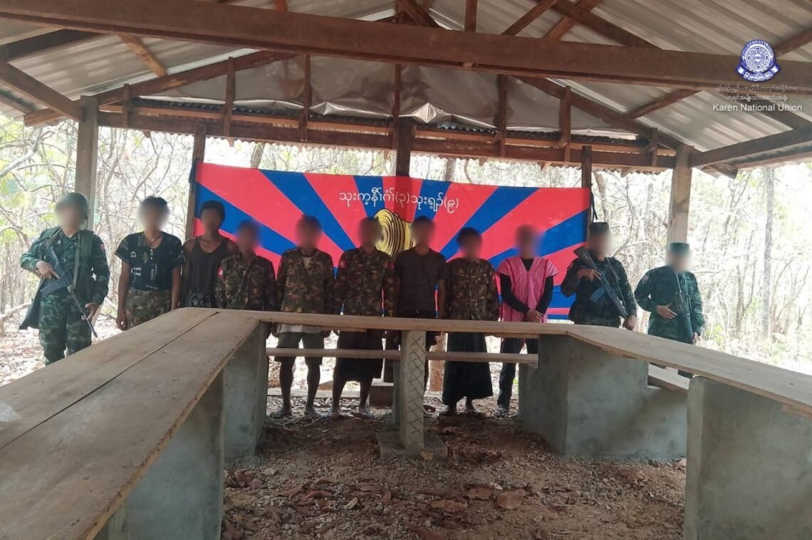 ဓာတ်ပုံ - KNU