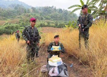 ဓာတ်ပုံ - ထိုင်းတော်ဝင်တပ်ဖွဲ့