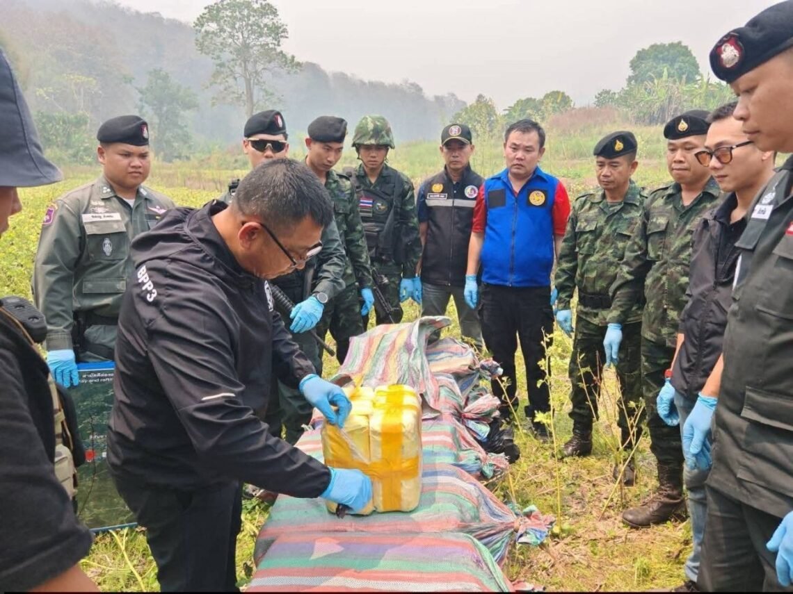 ဓာတ်ပုံ - ထိုင်းတော်ဝင်တပ်ဖွဲ့