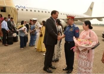 ဓာတ်ပုံ - အာဏာသိမ်းစစ်တပ်