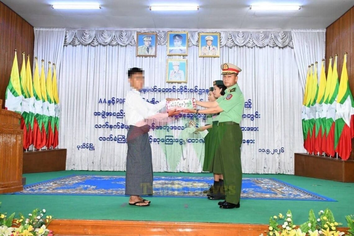 ဓာတ်ပုံ - အာဏာသိမ်းစစ်တပ်