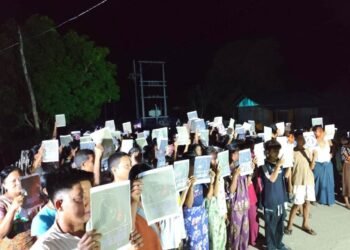 ဓာတ်ပုံ - အထွေထွေသပိတ်ပေါင်းစပ်ညှိ့နှိုင်းရေးအင်အားစု