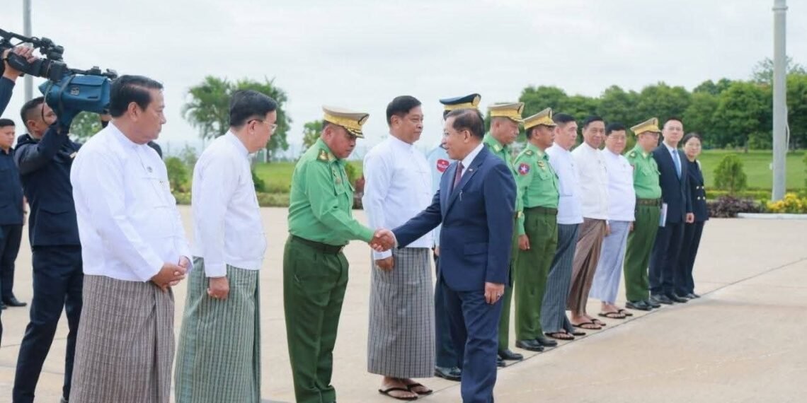 ဓာတ်ပုံ - အာဏာသိမ်းစစ်တပ်