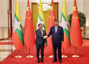 ဓာတ်ပုံ-အာဏာသိမ်းစစ်တပ်