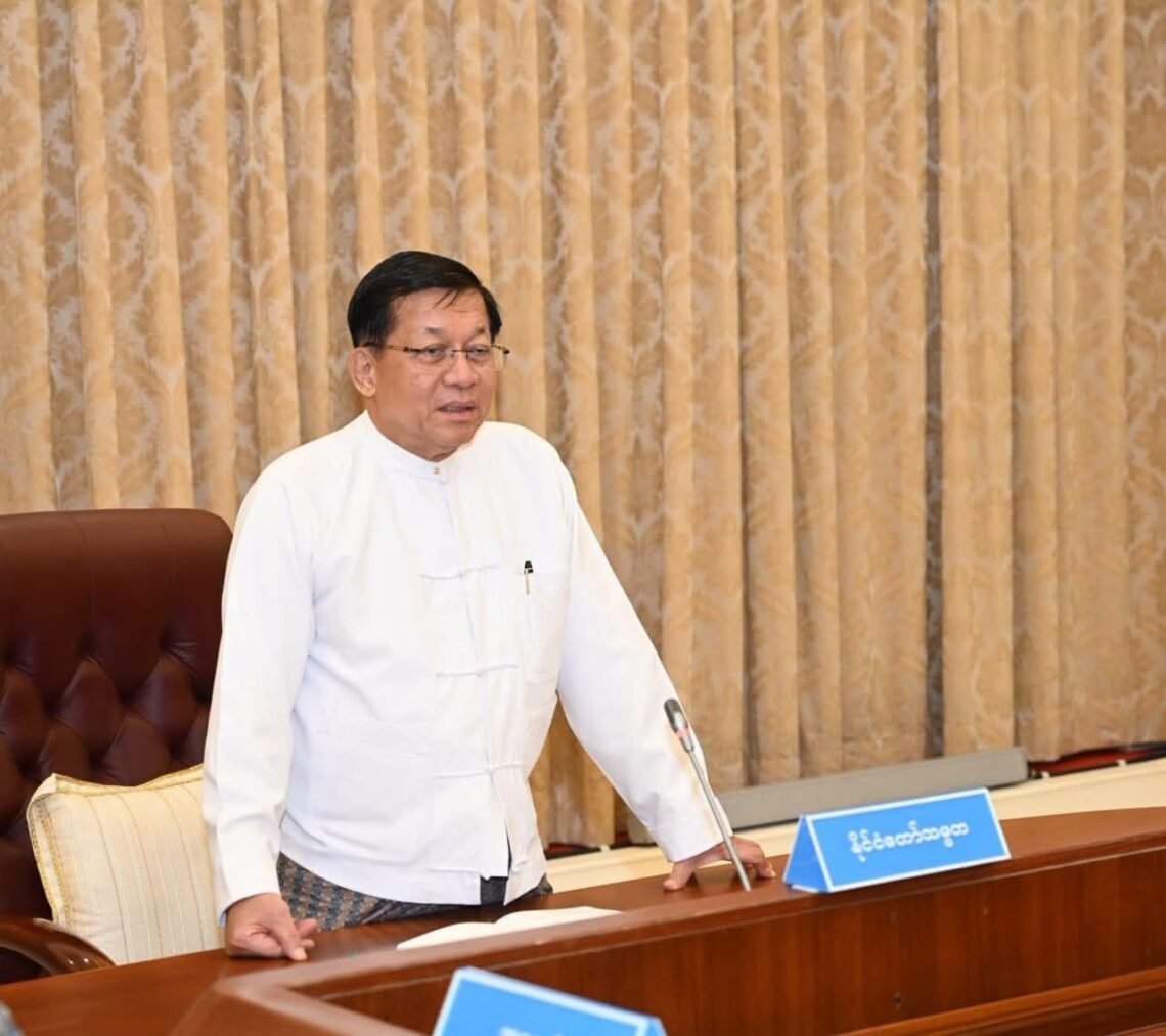ဓာတ်ပုံ - အာဏာသိမ်းစစ်တပ်
